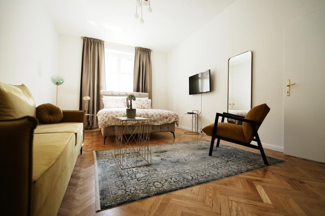 Center City Apartment 3 Загреб Экстерьер фото